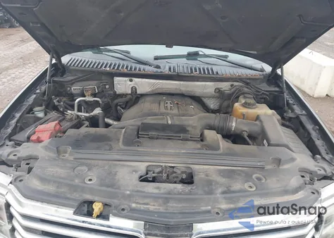 2015 Lincoln Navigator z USA, uszkodzony, nr VIN 5LMJJ2JT0FEJ13005